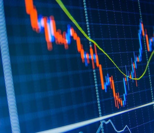 Bitcoin Drops to $4,000 as Sell-Off Reignites, There Might Be a Larger Pattern in Play