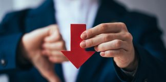 Bitcoin Drops Almost 5%, Techniques 2018 Lows Amidst Market Sell-Off