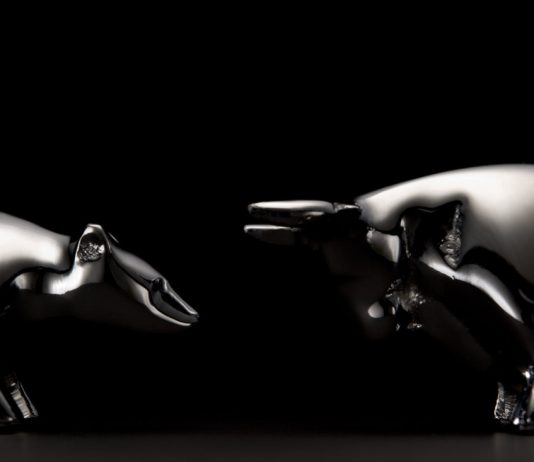 Stock Exchange Trades Sideways, Experts Believe Strong Possibility of Rally in 2019