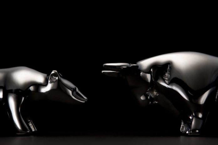 Stock Exchange Trades Sideways, Experts Believe Strong Possibility of Rally in 2019