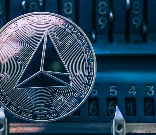 Tron Job Charged of Misleading Developers in $1 Million Dapp Contest