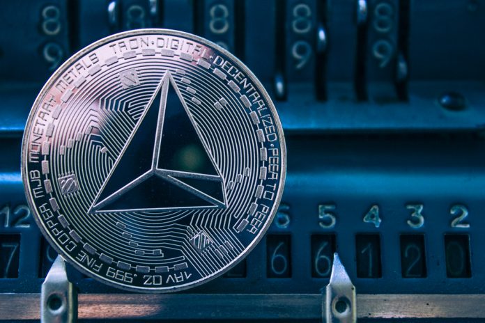 Tron Job Charged of Misleading Developers in $1 Million Dapp Contest
