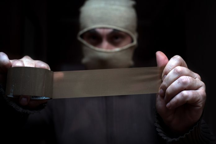 Pakistan Authorities Bust Bitcoin Trading Extortionists, Authorities Worry Pattern