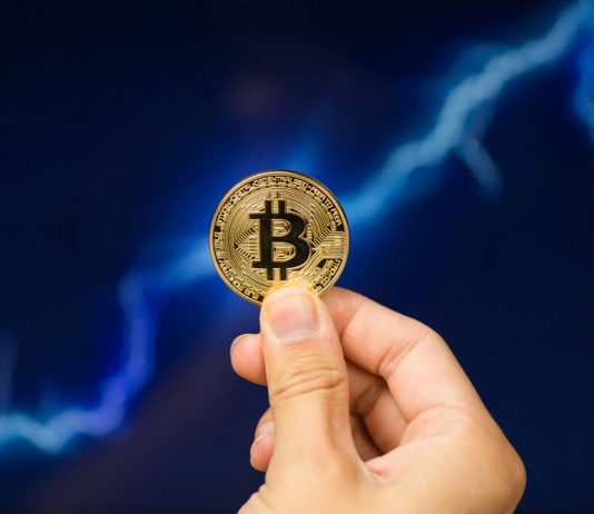 Expert: Bitcoin (BTC) Reaching 5,500 is a Strong Possibility, However Possibility of Drop to 3,000 Stays