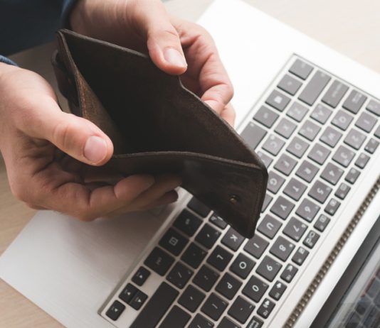 Billionaire Business Owner Takes Legal Action Against Facebook Over Bitcoin Rip-off Ads