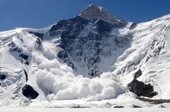 Altcoin Avalanche Starts as Cryptocurrency Markets Shed $16 Billion