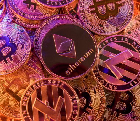 Crypto Assets Tank, Lose 5% in Minutes as Bitcoin Stops Working to Hold $10,000