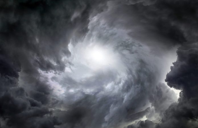 Will Investors Leave to Bitcoin as Economic Crisis Looms?