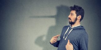 Bitcoin Giant Grayscale Caught Dispersing Rumors about Fiat