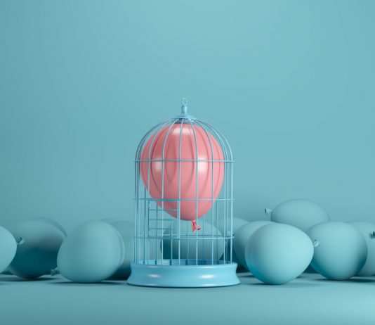 Celebration is Over: Bitcoin Slips to $7,400, Making $6,000 s a Possibility Again