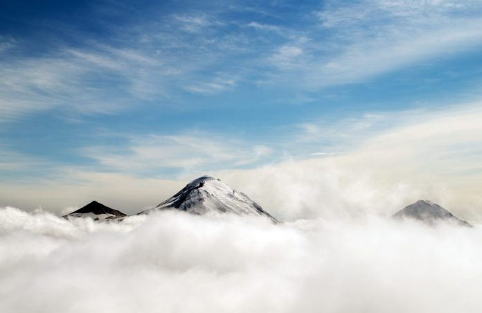 Why the Bitcoin’s Bearish MACD Cross May Not Plunge Cost