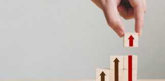 Bitcoin And Crypto Market Eyeing Fresh Boost: BCH, BNB, EOS, TRX Analysis