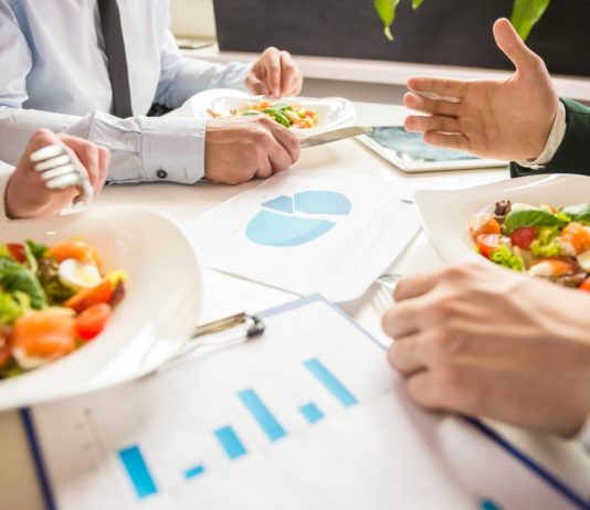 Does TRON’s 14% Pump After Justin Sun-Buffet Lunch Program Crypto Market’s Immaturity?