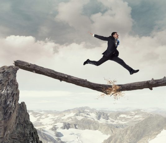 $9,000: Bitcoin Breakdown May Be The Real Offer As Altcoins Plunge