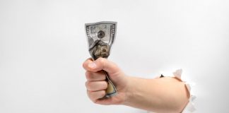 Bitcoin Bounces Off Buy Zone, Accurate Crypto Expert States Its Time to Hold