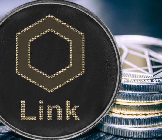 Chainlink (LINK) Up 40% in spite of Continuous Crypto Crisis; More Gains Coming?