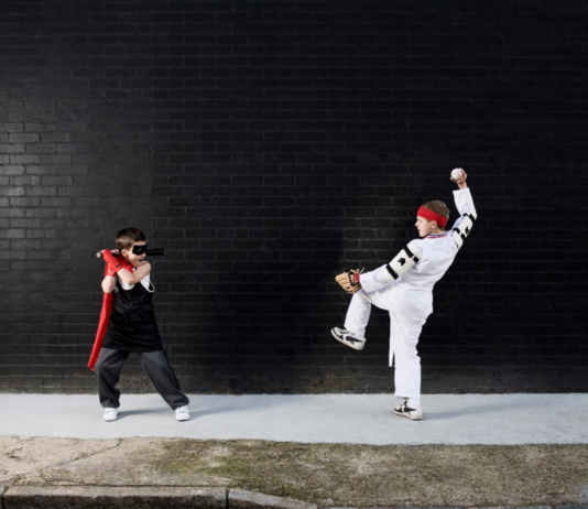 Chainlink and DAPP Network: Opposing Jobs with Aligned Objectives