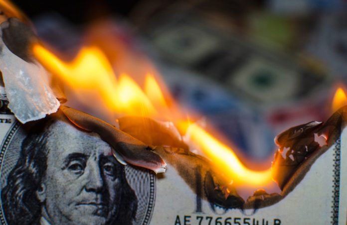 Economic Expert: Federal Government Overspending Amidst Crisis is Bullish for Bitcoin