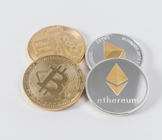 Bitcoin Supremacy Falls, Sparking Expects Crypto Market’s “Alt Season”