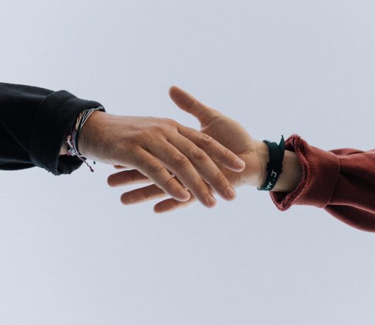 Tezos and Chainlink Collaborate; Which Crypto Will Advantage one of the most? Tezos and Chainlink Collaborate; Which Crypto Will Advantage one of the most?