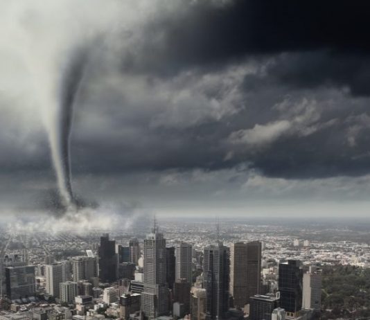 Bitcoin Cost Holds Once Again Over Weekly Cloud, However There’s A Stunning Twist