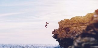 Why Ethereum is Poised for a Pullback Following Sharp Rejection at $320