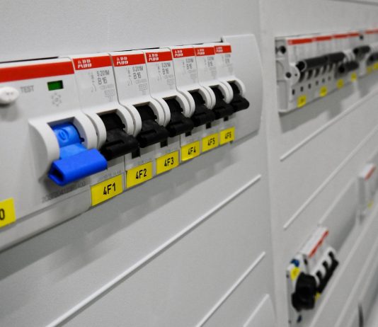 Should Bitcoin Have Trading Stops or Circuit Breakers?