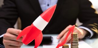 Bitcoin, Metals, And Equities “Will Fly” If Dollar Downtend Deepens