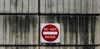 Ethereum Bears Hold Strong At $360: Indicators Program Threat of Drawback Break