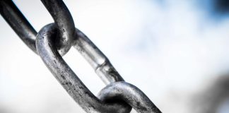 Expert: Chainlink Likely to Face Grim Decline That Results In $6.85