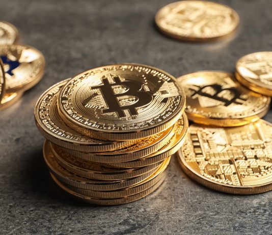 Bitcoin (BTC) Blasts Through $11,000 Following Bullish Triangle Breakout Bitcoin (BTC) Blasts Through $11,000 Following Bullish Triangle Breakout