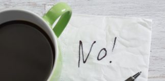 Hoskinson Implicates Wikipedia of Censorship Following Rejection to Note Cardano