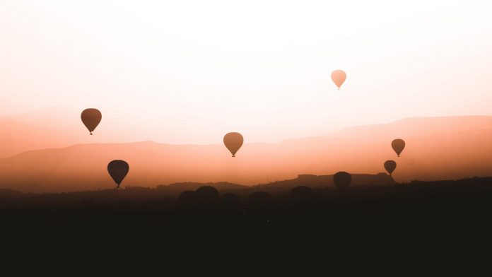 Experts Believe Chainlink (LINK) Is Primed to Rocket Towards $13