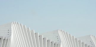 XRP Continues Quick Climb With 15% Gain, Outshining Bitcoin by 1,000%