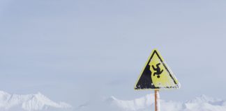 Profession Trader Subtly Hints Of Bitcoin Parabola Breakdown With Fractal Diagram