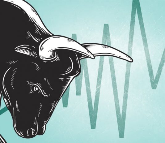Charted: Chainlink (LINK) Fixing Gains, Why Dips Remain Attractive