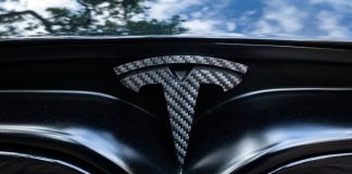 Bitcoin Affect? Billionaire Fund Supervisor Sells 1.8 M Tesla Shares for Customers