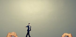 Bitcoin Holds $50,000 on Worldwide Business FOMO; What to Anticipate?