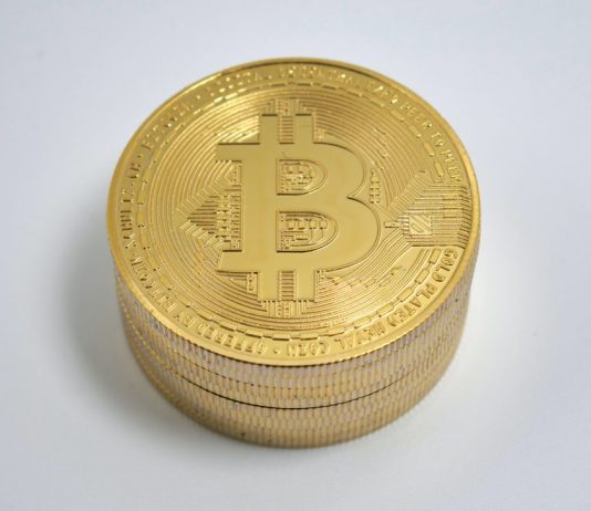 Raoul Friend Calls Out Bitcoin Maxis For Their Function In The Market Recession Raoul Friend Calls Out Bitcoin Maxis For Their Function In The Market Recession