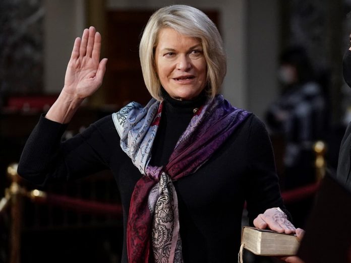 United States Senator states ‘purchase bitcoin and hold’ for retirement