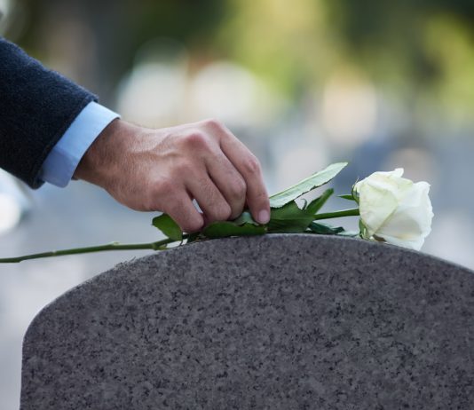 Bearish Bitcoin Signal Might Send Out Bulls To Early “Tomb”