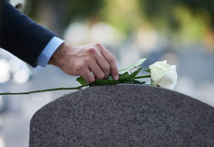 Bearish Bitcoin Signal Might Send Out Bulls To Early “Tomb”