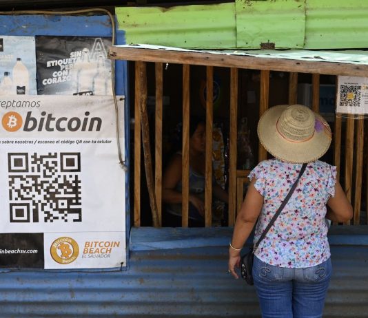 Bitcoin currency launch in El Salvador impeded by defective wallet