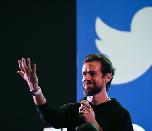 Facebook ought to concentrate on bitcoin, states Twitter creator