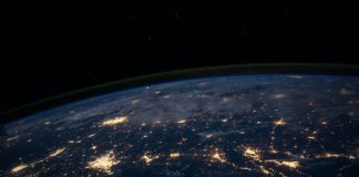 Real Decentralization Can be Attained With Oracles