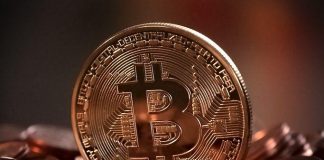 Bitcoin Drops Listed Below $22,000, Is Peter Brandt’s Analysis Still In Play?