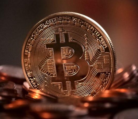 Bitcoin Drops Listed Below $22,000, Is Peter Brandt’s Analysis Still In Play?