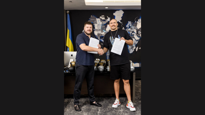 Oleksandr Usyk Partners Up With The QMALL Crypto Exchange Ahead Of His Approaching Match With Anthony Joshua
