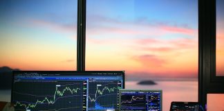 Weighing the Advantages of Forex and Crypto Trading Weighing the Advantages of Forex and Crypto Trading