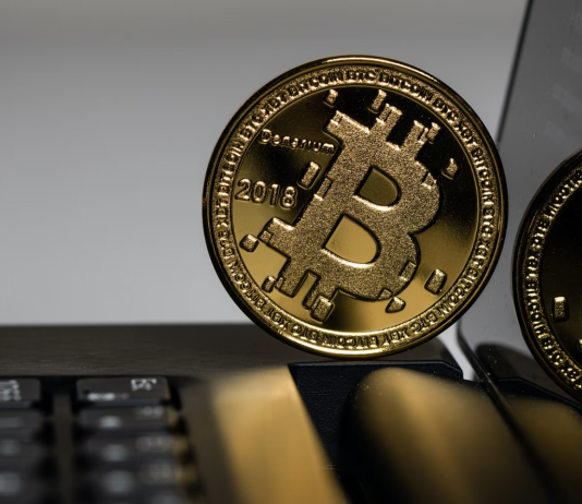 Exchange Inflows, Outflows At A Stalemate As Bitcoin Declines To Budge Exchange Inflows, Outflows At A Stalemate As Bitcoin Declines To Budge